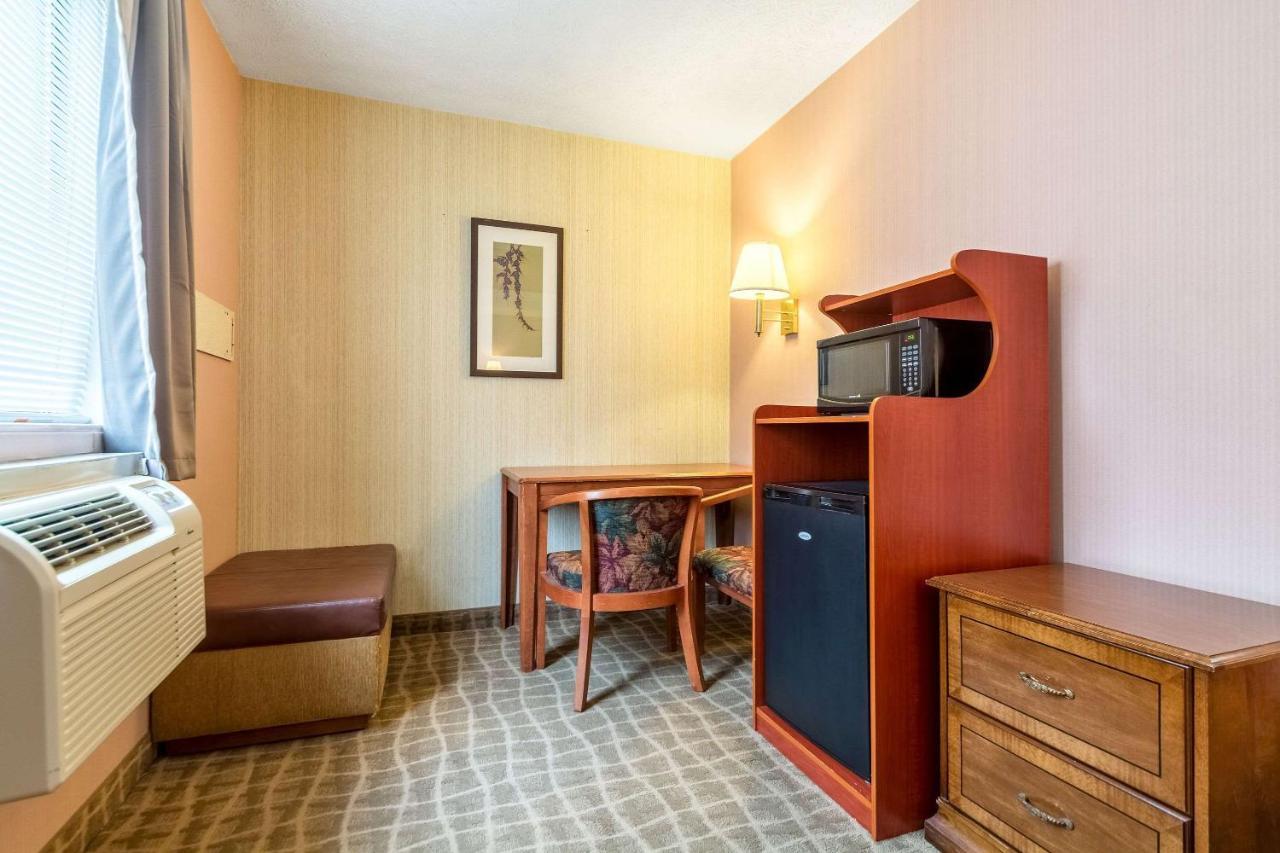 Rodeway Inn Limon Exterior foto